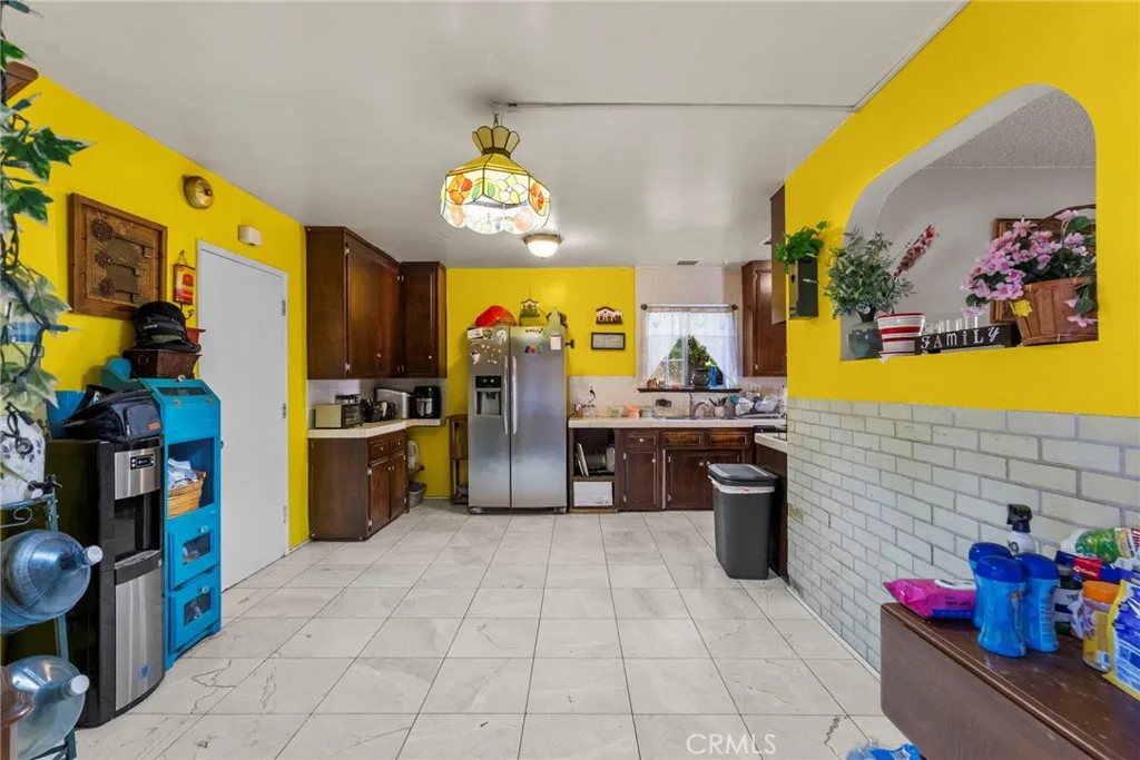 10533 Kurt Street, Lakeview Terrace, California 91342 home-pic-11